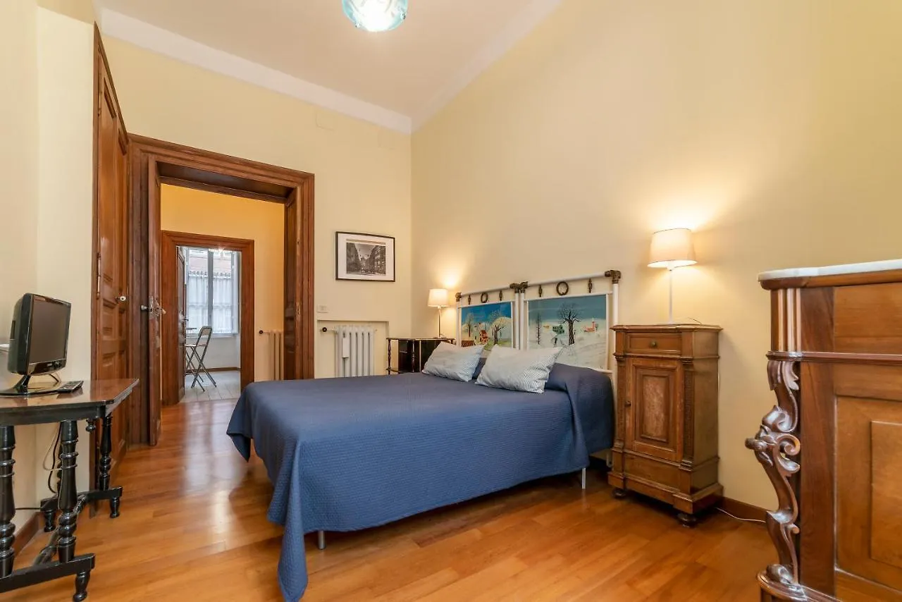 Termini Central And Elegant Apartment Rome Italy
