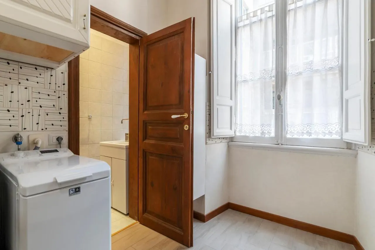 Termini Central And Elegant Apartment Rome